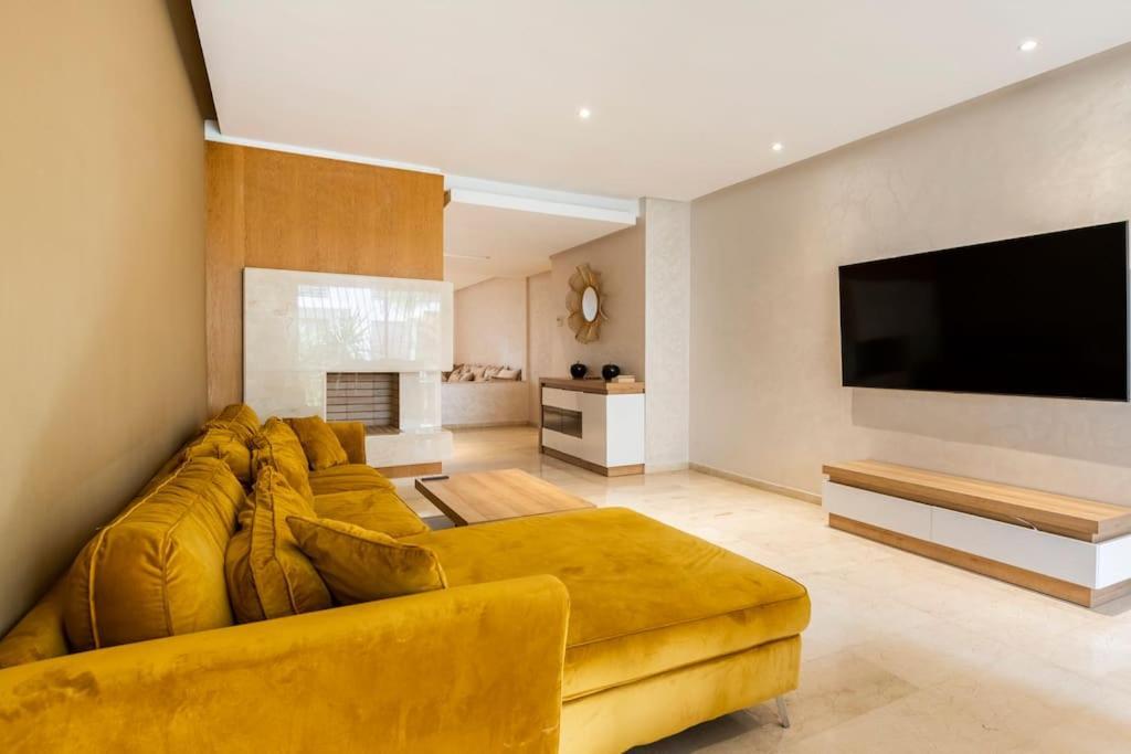 פס Luxury Prestigia Close To Champs De Course Parc מראה חיצוני תמונה