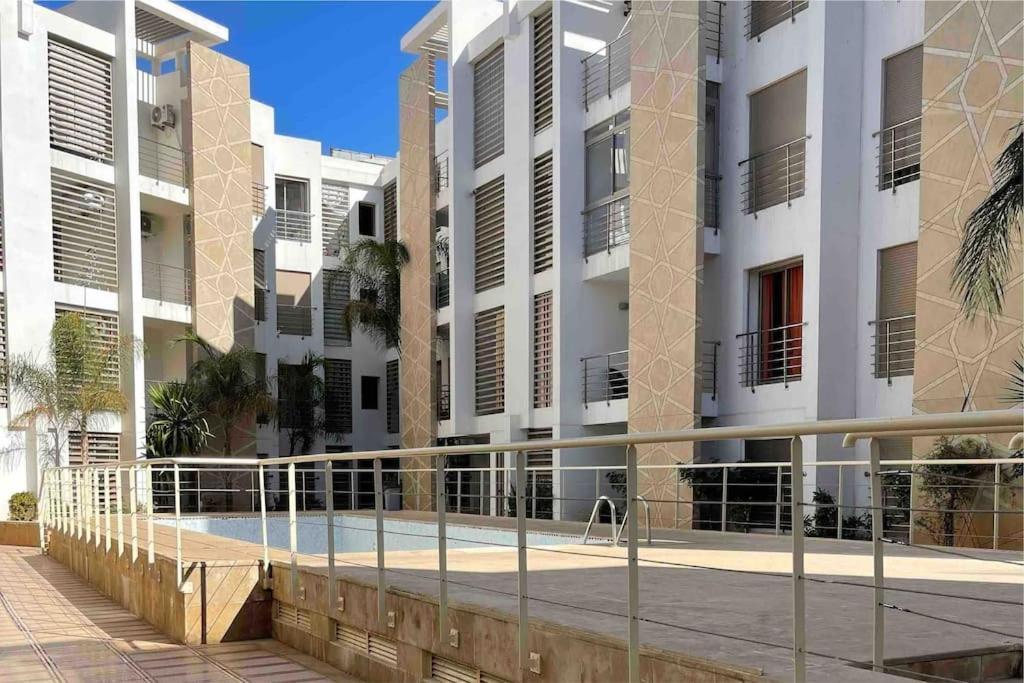 פס Luxury Prestigia Close To Champs De Course Parc מראה חיצוני תמונה